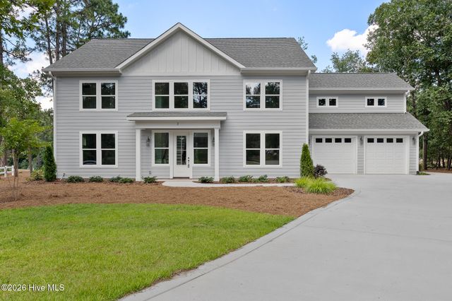2 Innisbrook Place, Pinehurst, NC 28374