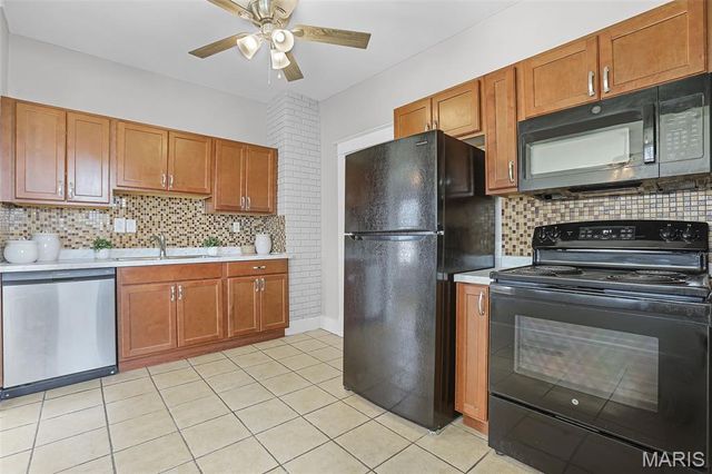 218 4th Avenue, Edwardsville, IL 62025