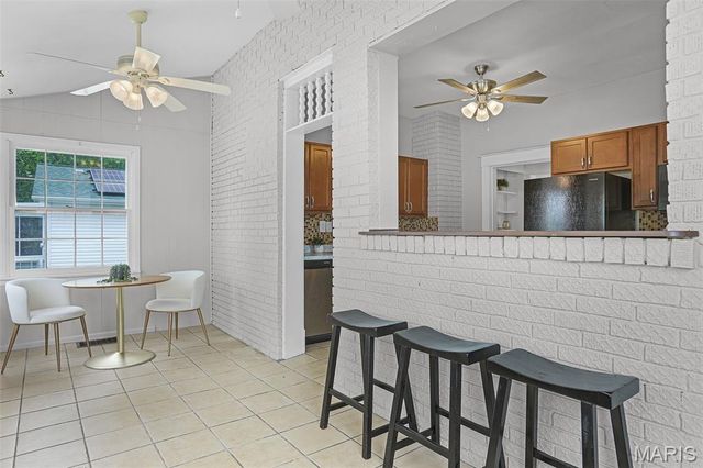 218 4th Avenue, Edwardsville, IL 62025