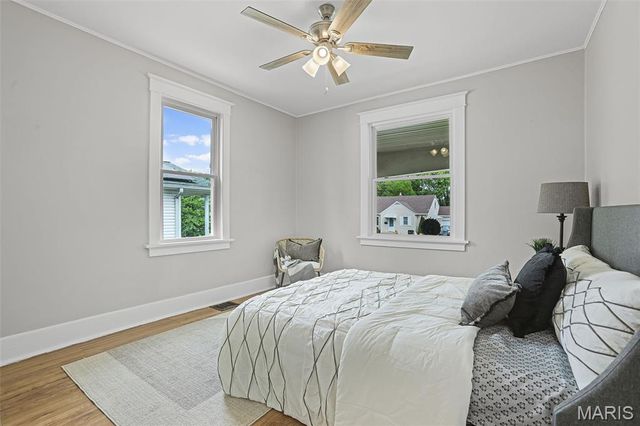 218 4th Avenue, Edwardsville, IL 62025