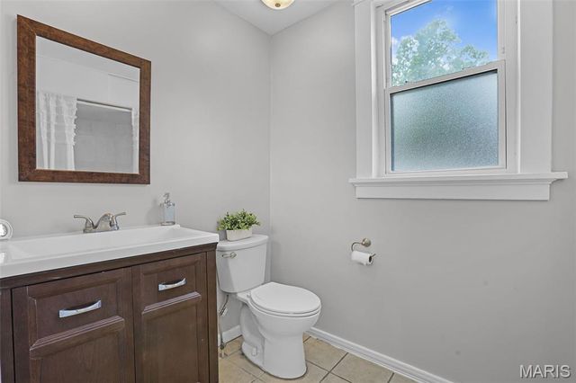 218 4th Avenue, Edwardsville, IL 62025