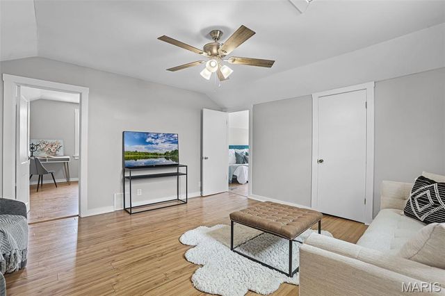 218 4th Avenue, Edwardsville, IL 62025