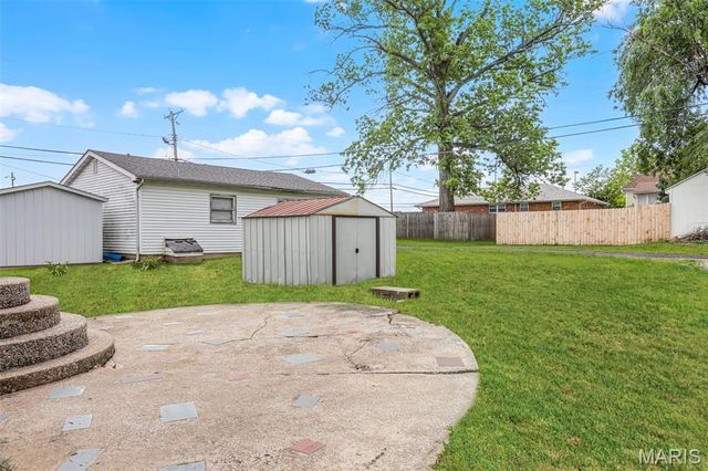 218 4th Avenue, Edwardsville, IL 62025