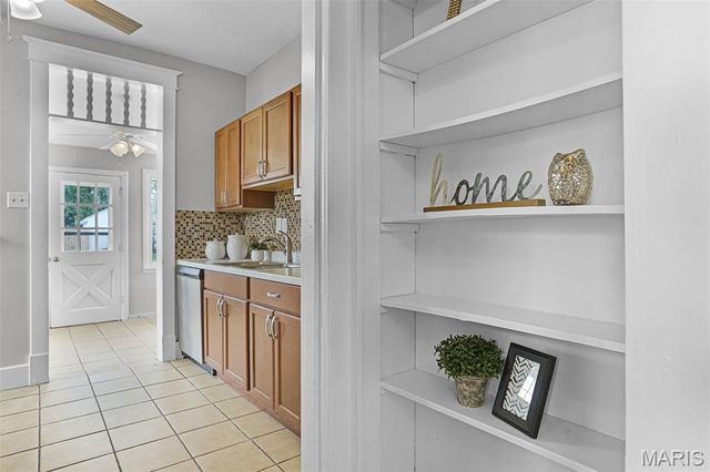 218 4th Avenue, Edwardsville, IL 62025