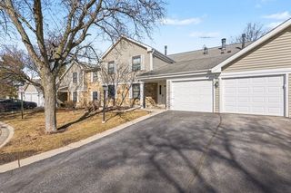 267 Northbury Court D2, Schaumburg, IL 60193