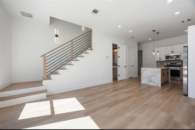 7920 Boy Street Unit B, Houston, TX 77028
