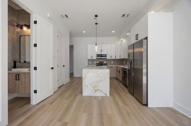 7920 Boy Street Unit B, Houston, TX 77028