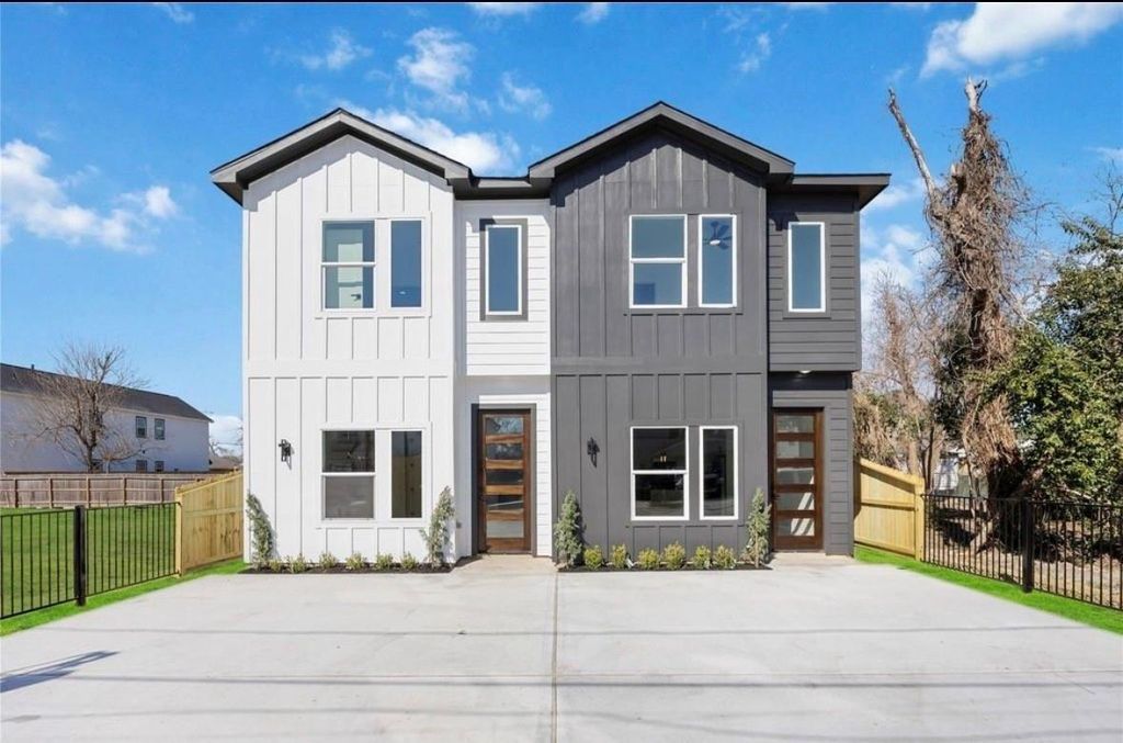7920 Boy Street Unit B, Houston, TX 77028