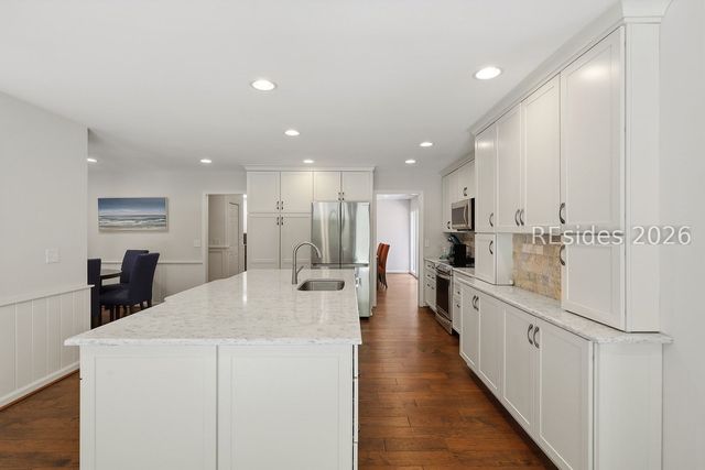 1 Sanderling Ln, Hilton Head Island, SC 29926