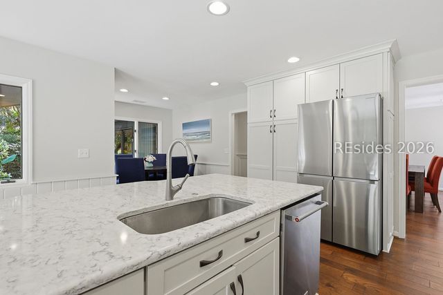 1 Sanderling Ln, Hilton Head Island, SC 29926