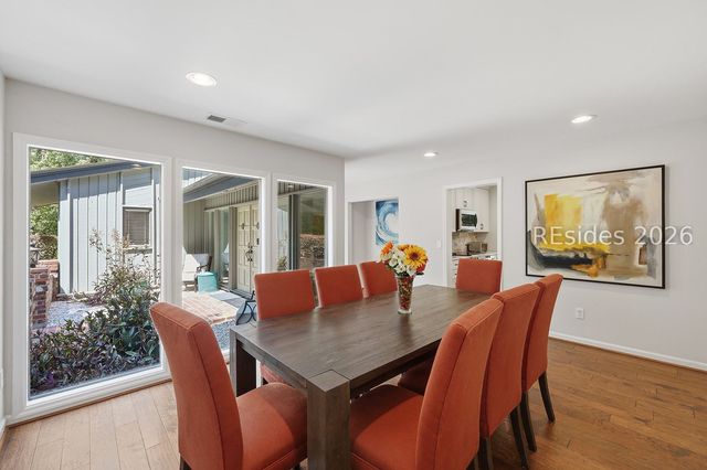 1 Sanderling Ln, Hilton Head Island, SC 29926