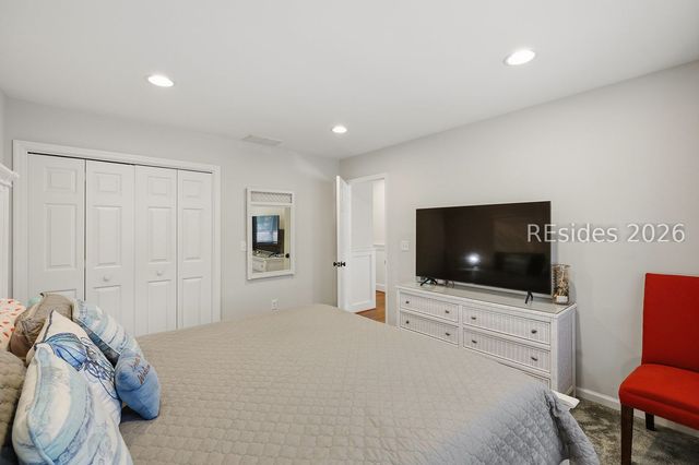 1 Sanderling Ln, Hilton Head Island, SC 29926