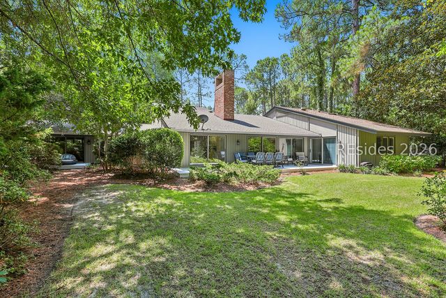 1 Sanderling Ln, Hilton Head Island, SC 29926