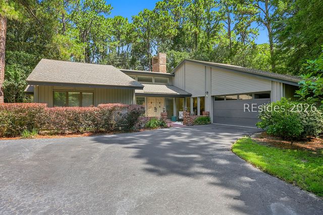 1 Sanderling Ln, Hilton Head Island, SC 29926
