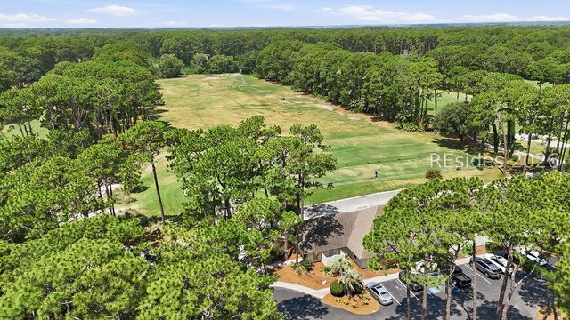 1 Sanderling Ln, Hilton Head Island, SC 29926