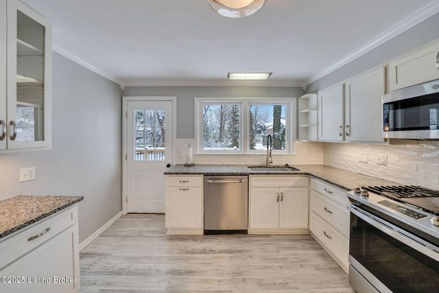 4324 Foeburn Ln, Louisville, KY 40207