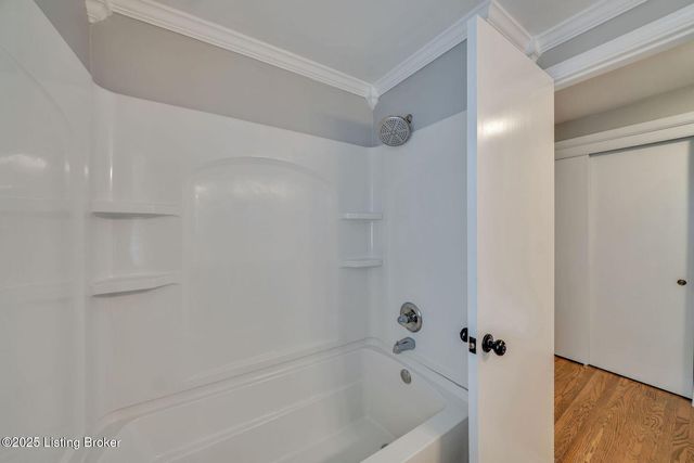 4324 Foeburn Ln, Louisville, KY 40207