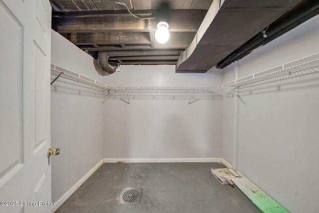 4324 Foeburn Ln, Louisville, KY 40207