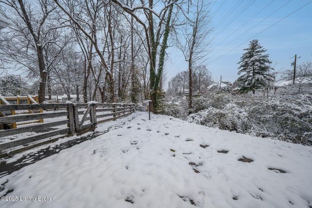 4324 Foeburn Ln, Louisville, KY 40207