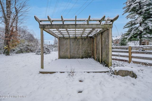 4324 Foeburn Ln, Louisville, KY 40207