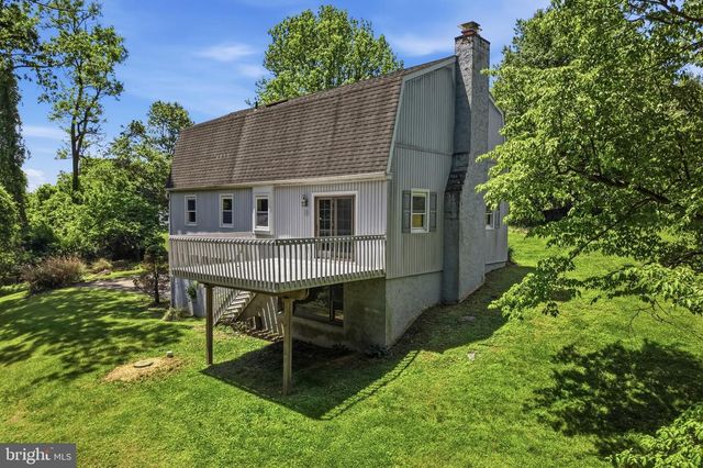 32 BECK RD, Coatesville, PA 19320