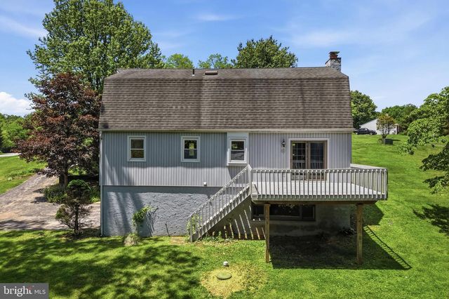 32 BECK RD, Coatesville, PA 19320