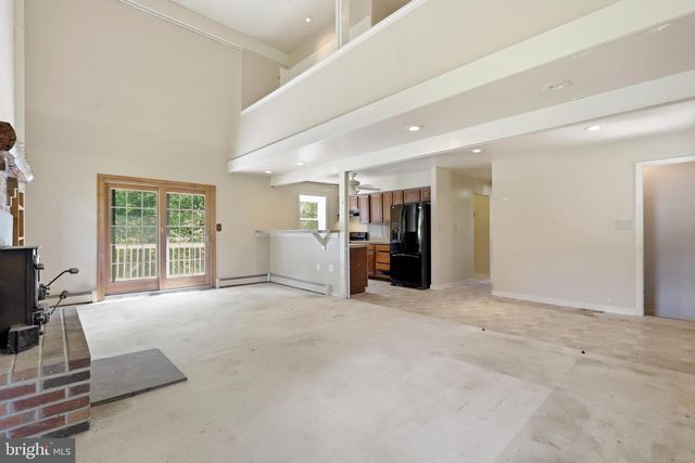32 BECK RD, Coatesville, PA 19320