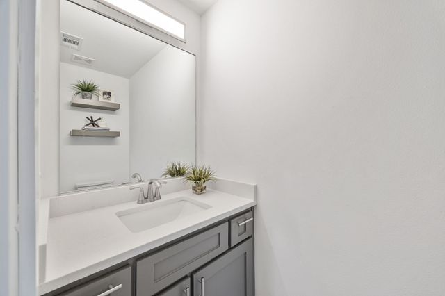 1611 Hudspeth Avenue, Dallas, TX 75216