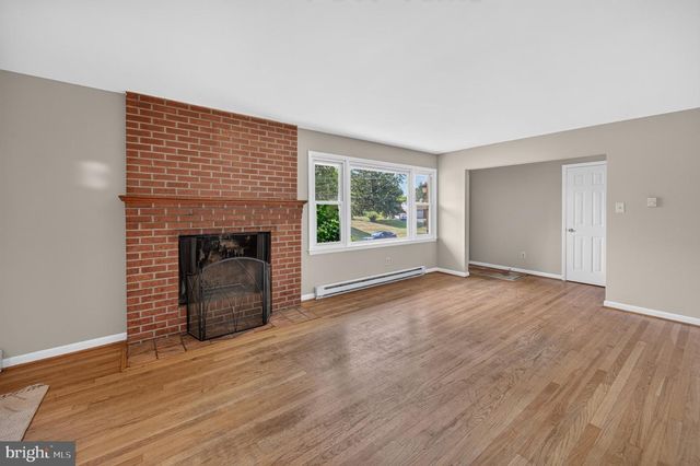 142 TAMMY LN, Martinsburg, WV 25405
