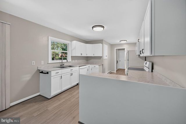 142 TAMMY LN, Martinsburg, WV 25405