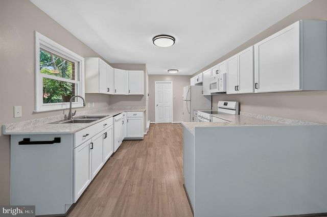 142 TAMMY LN, Martinsburg, WV 25405