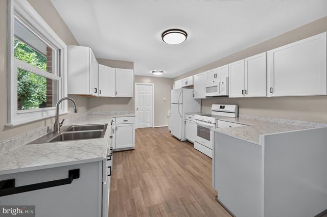 142 TAMMY LN, Martinsburg, WV 25405
