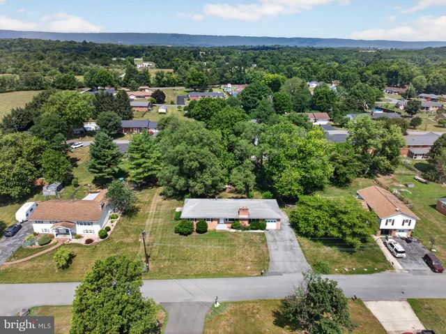 142 TAMMY LN, Martinsburg, WV 25405