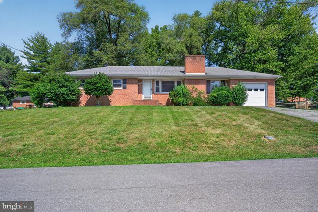 142 TAMMY LN, Martinsburg, WV 25405
