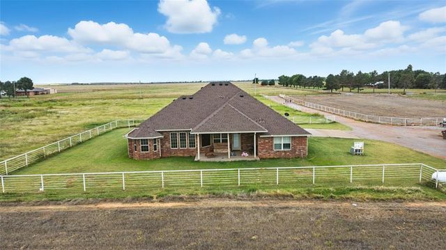 21321 E 1290 Road, Sentinel, OK 73664