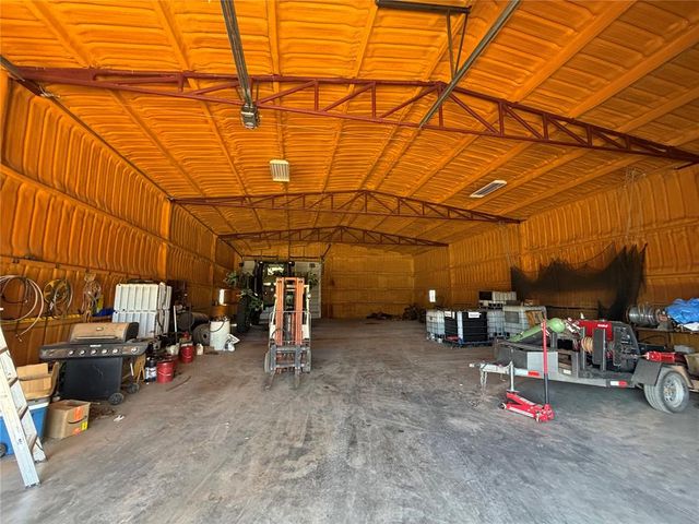 21321 E 1290 Road, Sentinel, OK 73664