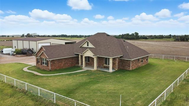 21321 E 1290 Road, Sentinel, OK 73664