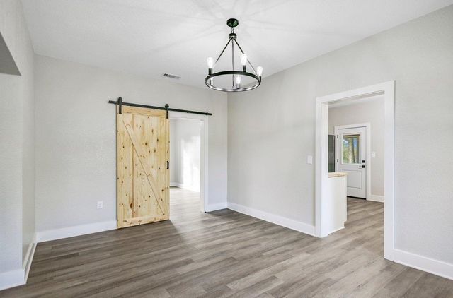 301 S Ponsard, Troup, TX 75789