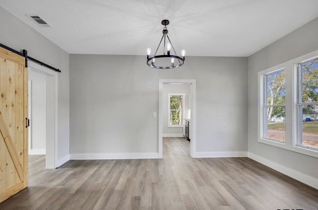 301 S Ponsard, Troup, TX 75789