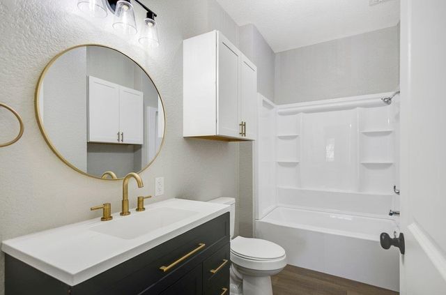 301 S Ponsard, Troup, TX 75789