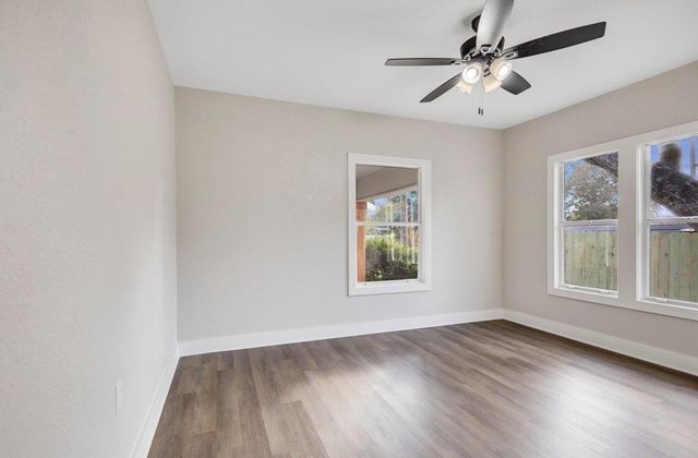 301 S Ponsard, Troup, TX 75789