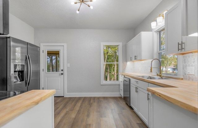 301 S Ponsard, Troup, TX 75789