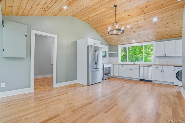 310 Glenerie Boulevard, Saugerties, NY 12477