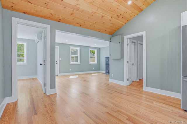 310 Glenerie Boulevard, Saugerties, NY 12477