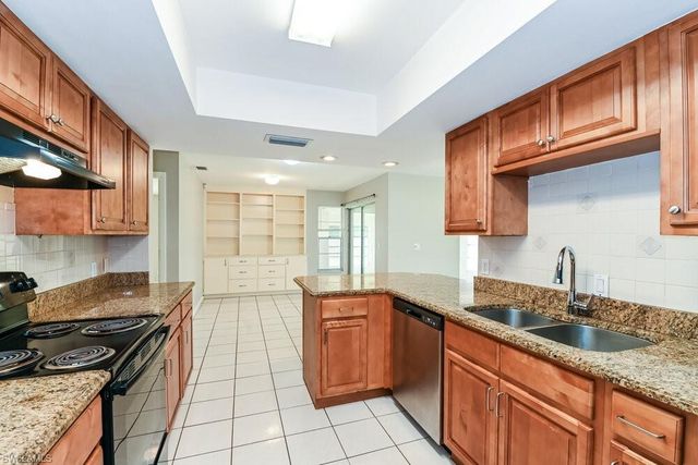 3105 SE 8th AVE, Cape Coral, FL 33904