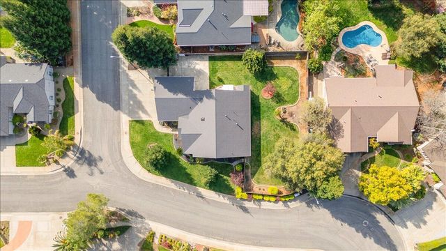 4302 Yellowstone Drive, Redding, CA 96002