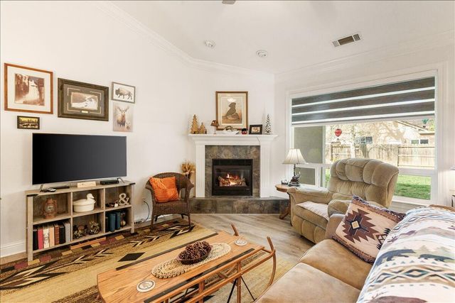 4302 Yellowstone Drive, Redding, CA 96002