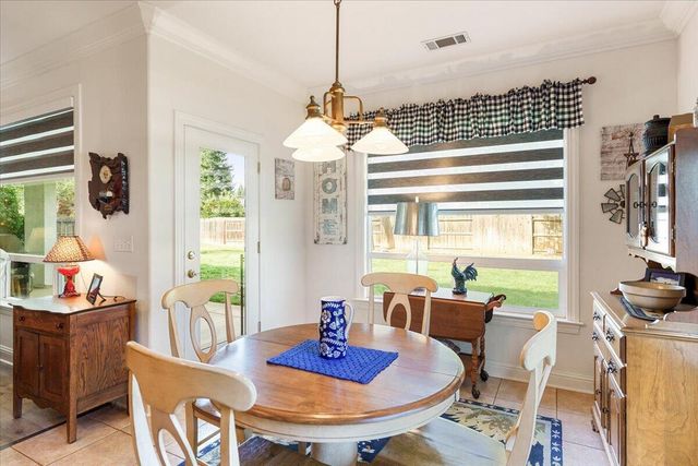 4302 Yellowstone Drive, Redding, CA 96002