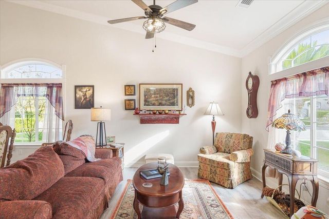 4302 Yellowstone Drive, Redding, CA 96002