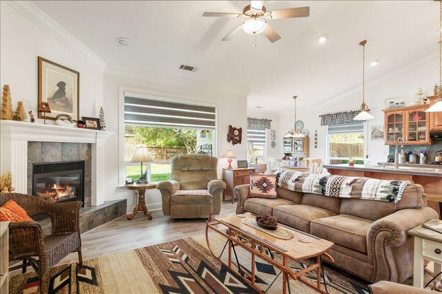 4302 Yellowstone Drive, Redding, CA 96002